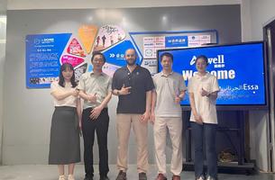 Arabian Client Visits Dongguan EVA Case Factory, Confirms Watch Case Order After On-Site Shockproof Test
