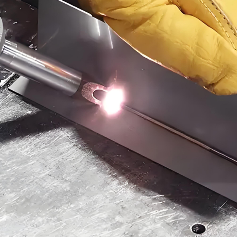 Hand held laser welding machine