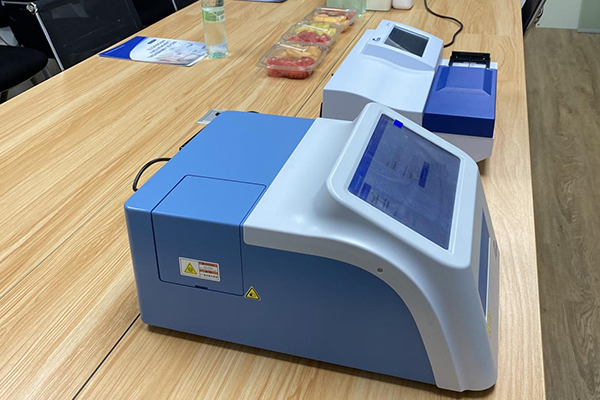 Easywash Automated Microplate Washer