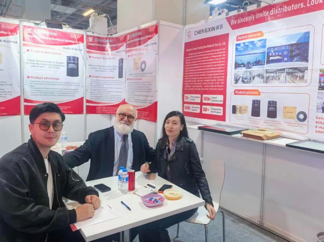 China's Smart Sealing Technology at 2025 Turkey Glass Exhibition: Istanbul Attracts Global Attention.