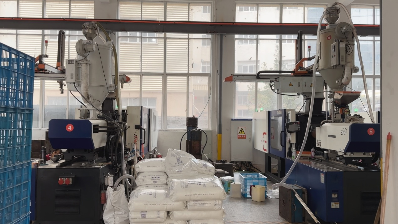 From Concept to Container How Custom Mold Development Brings Unique Plastic Cups to Life