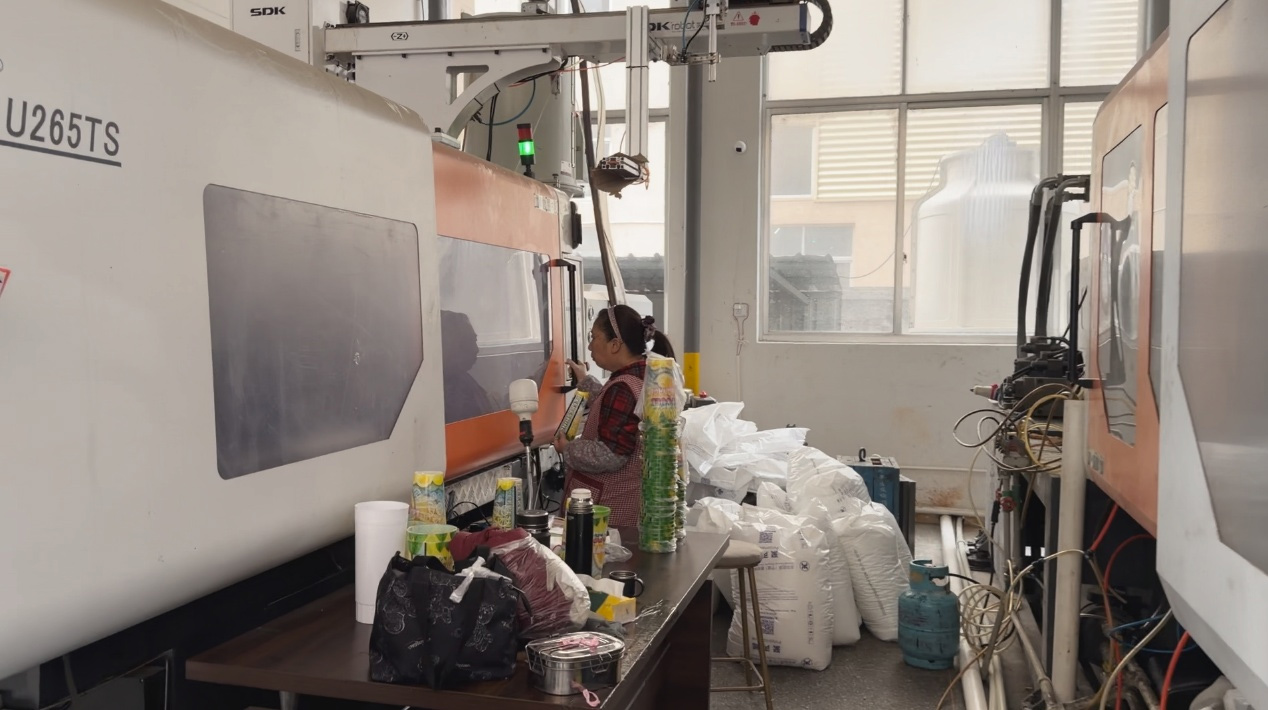 From Concept to Container How Custom Mold Development Brings Unique Plastic Cups to Life