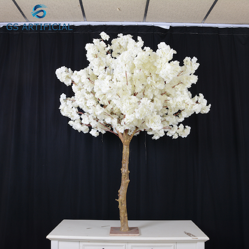 עץ מרכזי בגודל 5 רגל בצבע לבן עץ פריחת דובדבן מלאכותי קישוט חתונה