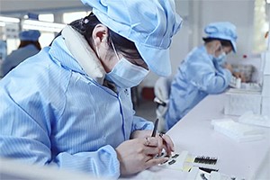 Доставчици на 3D мигли от норка в Китай
