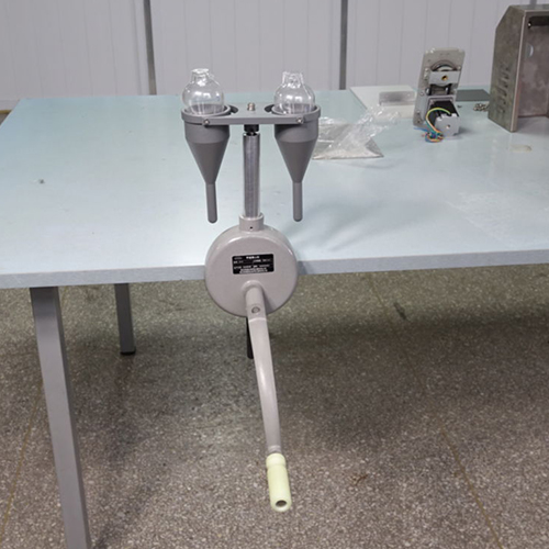 Hand Operated Centrifuge Model SY-5