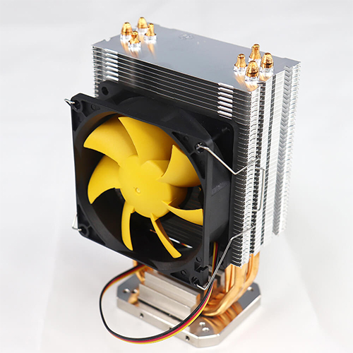 Nový dizajn chladiča CPU s vysokorýchlostným ventilátoromNový dizajn chladiča CPU s vysokorýchlostným ventilátorom