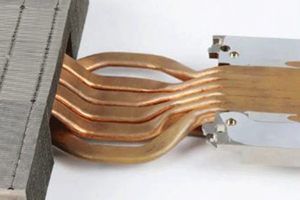 Dissipatore di calore medico con aletta parabolica convessa e progettato prima di essere immesso in massa sul mercato