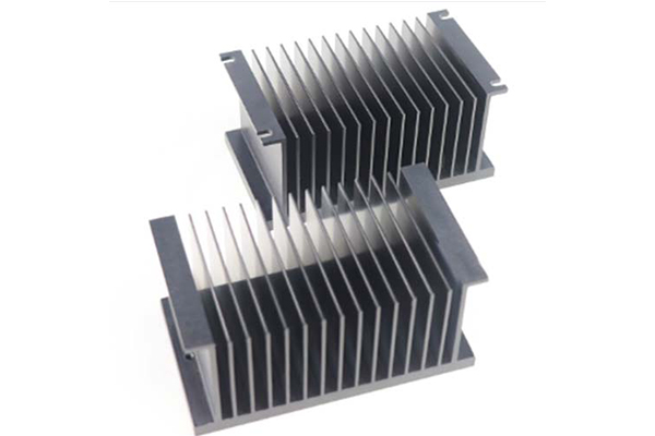 Radiatore generale per estrusione di alluminio per circuiti stampati di grandi dimensioni