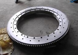 What are the factors that affect the life of the slewing bearing? Production and use of bearings