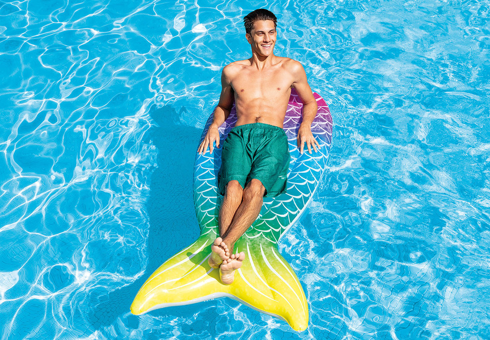 How to inflate a pool float