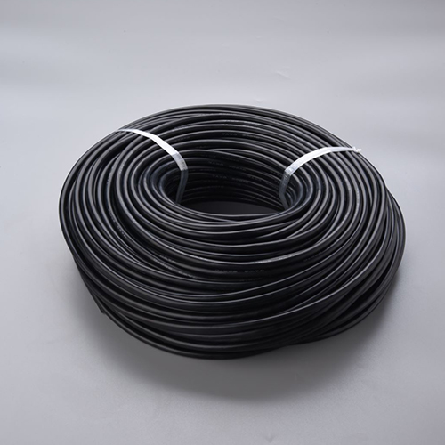 What are the performance characteristics of the silicone rubber in the extra soft silicone wire?