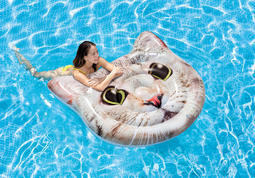 Experience the benefits of hot springs with Pool Floats in winter