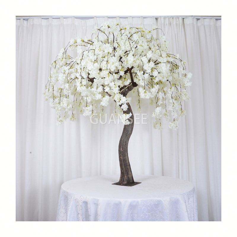Umelý vnútorný svadobný čerešňový kvet strom sklolaminátový kmeň visiaci kvetinový strom