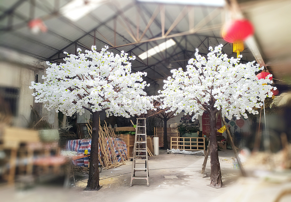  Arbre de fleur de cerisier artificiel de grand jardin blanc de haute qualité pour la décoration d'occasion de mariage 