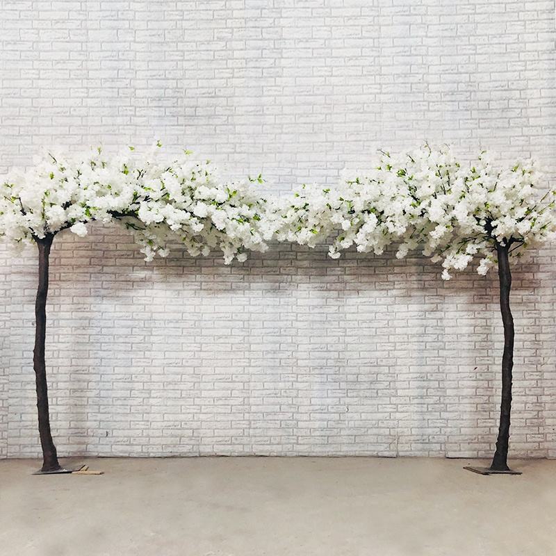 결혼식을 위한 고품질 대중적인 벚꽃 꽃송이 나무 아치