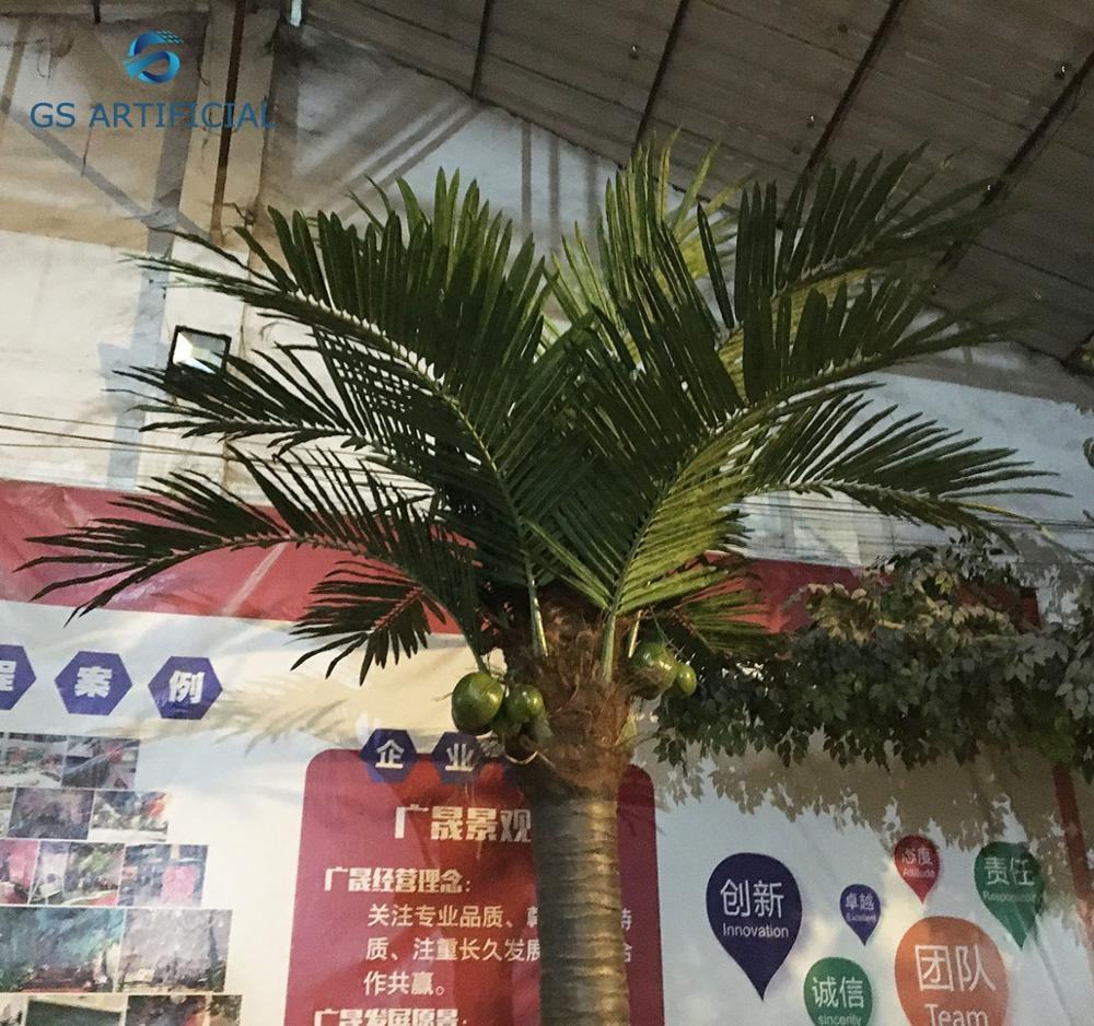 Artificial coconut palm tree for outdoor