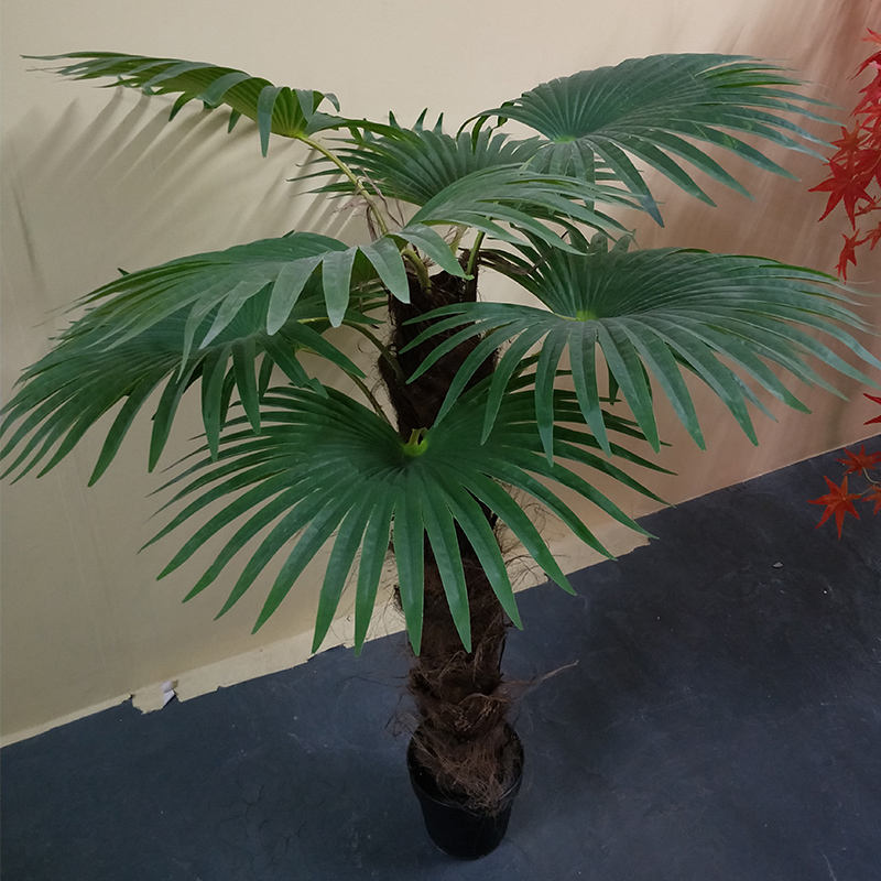 Priamy predaj v továrni vnútorná dekorácia realistické umelé listy palmy umelé rastlinné bonsaje