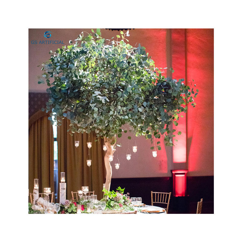 結婚式のテーブル装飾用にカスタマイズされた小さな人工ユーカリの葉の木