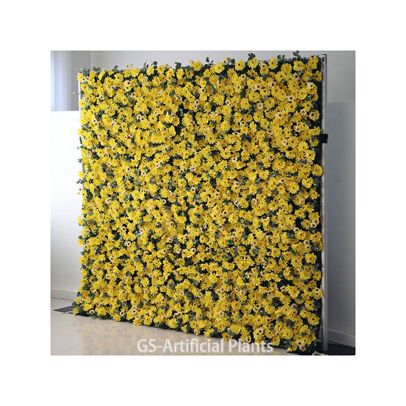 pared de flores artificiales