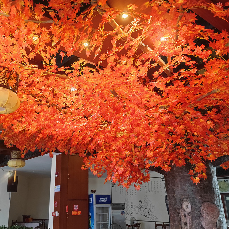  Simuleret rødt ahorntræ Simuleret efterår udendørs dekorativt træ Landskabsteknisk udsmykning Ahorntræ Landskabsdesign i stor skala 