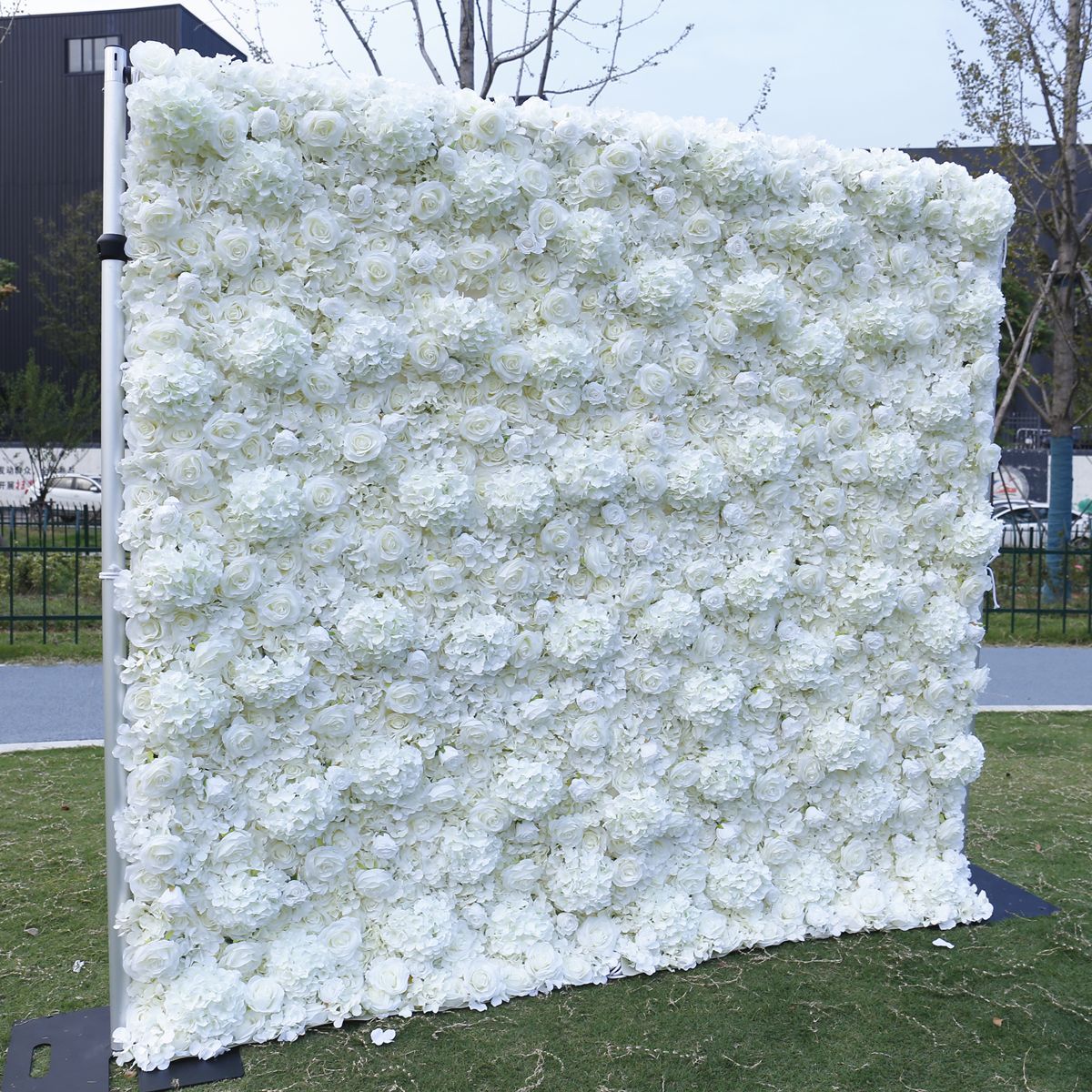 Фон от бял плат, стена с цветя, фонова стена, симулирана фотография на цветя, фон, сватбено тържество