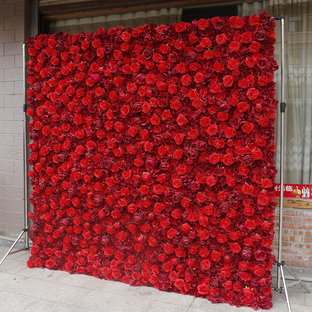 Κόκκινο πανί κάτω λουλούδι τοίχο φόντο τοίχο κατασκευαστής χονδρικής λουλούδια προσομοίωσης υφάσματος διακόσμησης γάμου