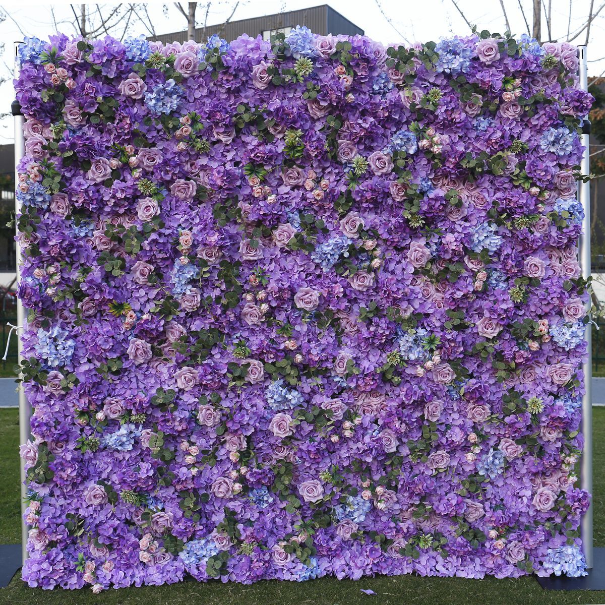 Violetinė audinio apatinė gėlių siena, imituota gėlių fono sienų vestuvių dekoravimo vitrinų apdaila