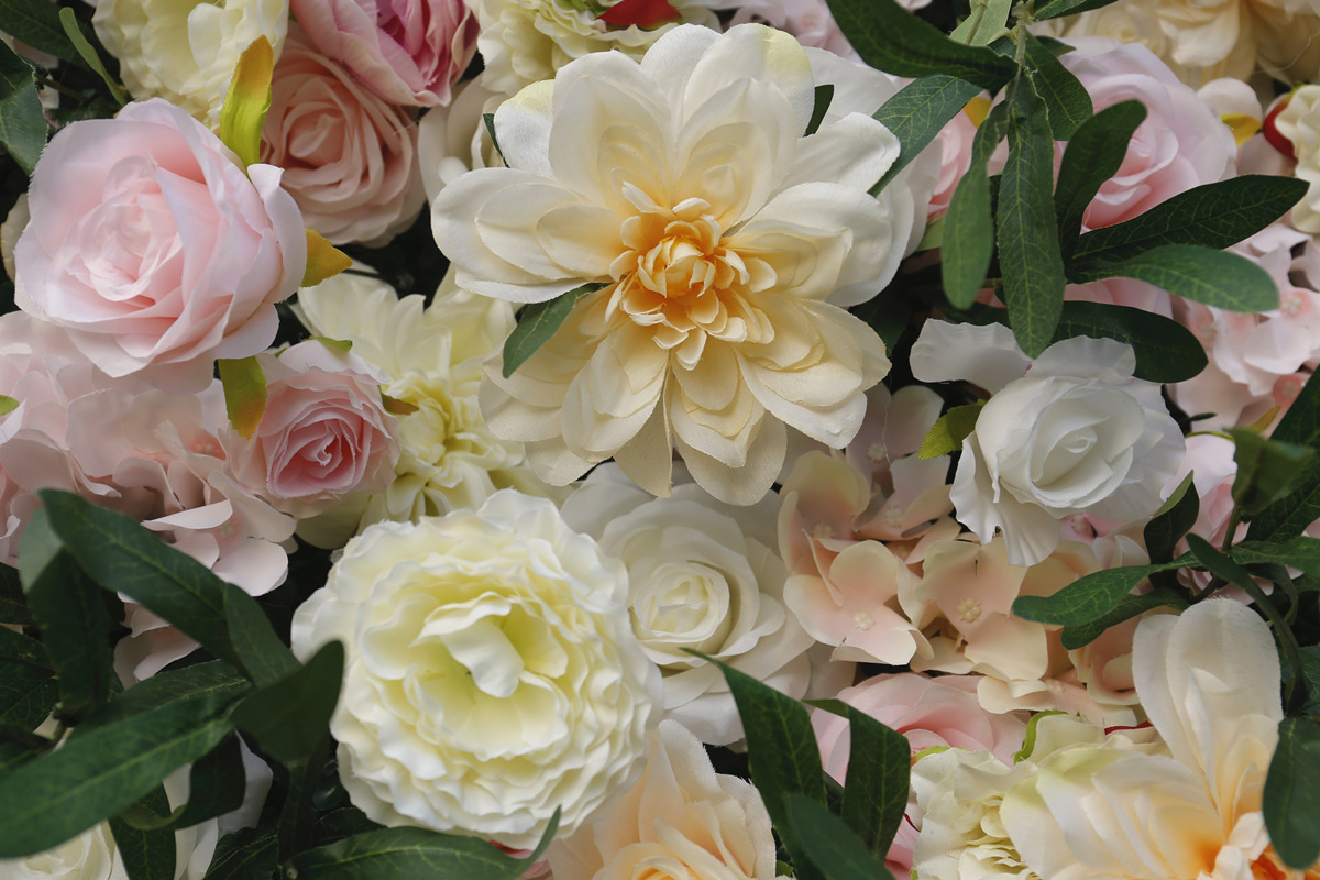 בד סימולציה 5D פרח תחתון קיר רקע קיר קישוט חתונה פריסת שלב פריסת רקע פרח מלאכותי שורה של פרחי קשת