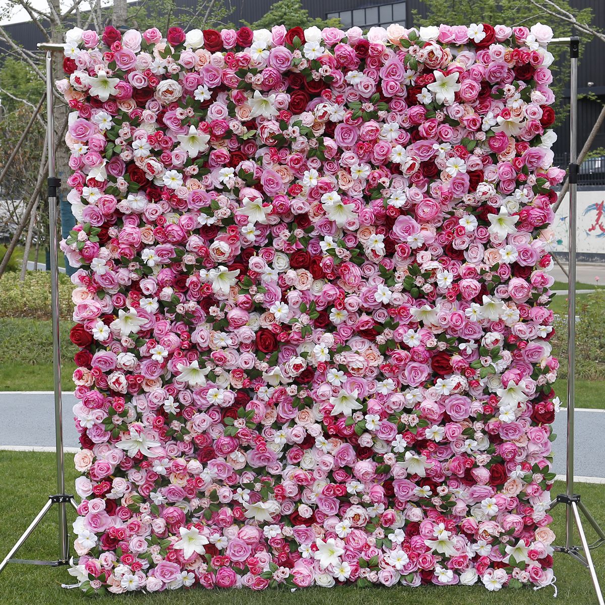 شبیه سازی 5 بعدی پارچه پایین دیوار گل پس زمینه دیوار دکوراسیون عروسی طرح جشن تولد عروسی در فضای باز