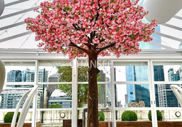 What are the characteristics of artificial cherry tree