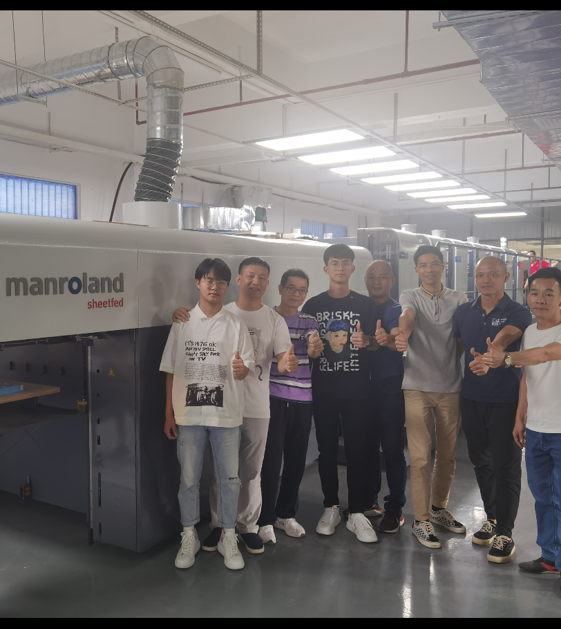  2019-Uvozili smo stiskalnico Manroland za tiskanje papirne embalaže/darilne škatle/valovite embalaže iz Nemčije 