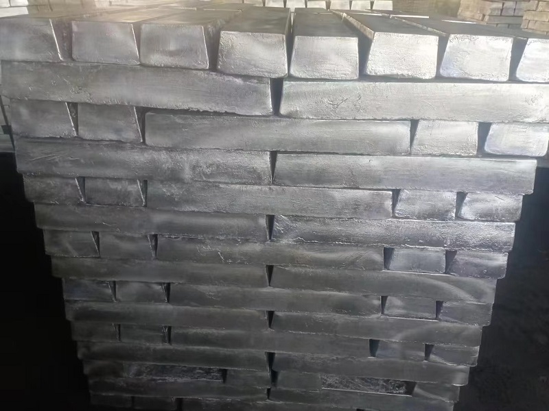 High-purity magnesium metal ingots for industrial use