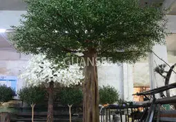 Large artificial olive trees: a new favorite for outdoor or indoor spaces