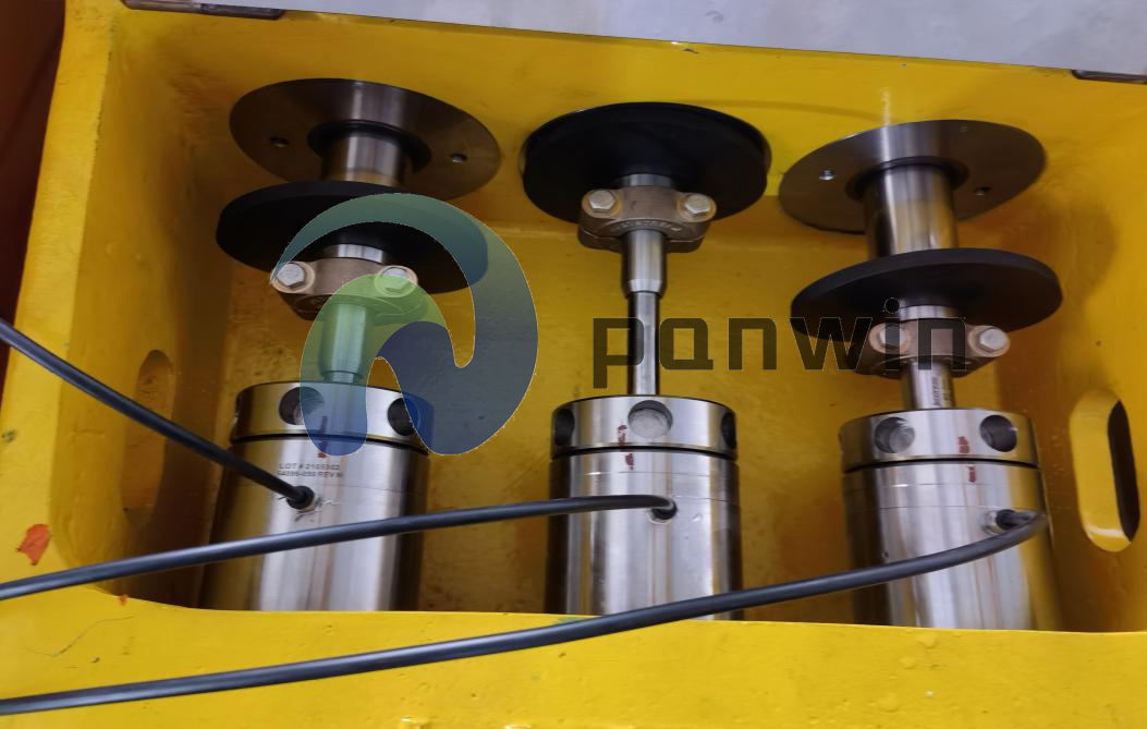  La aplicación de la bomba de refuerzo de émbolo de la máquina de chorro de agua a presión ultraalta en la industria 