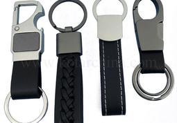 Men's keychains: more than just functionality