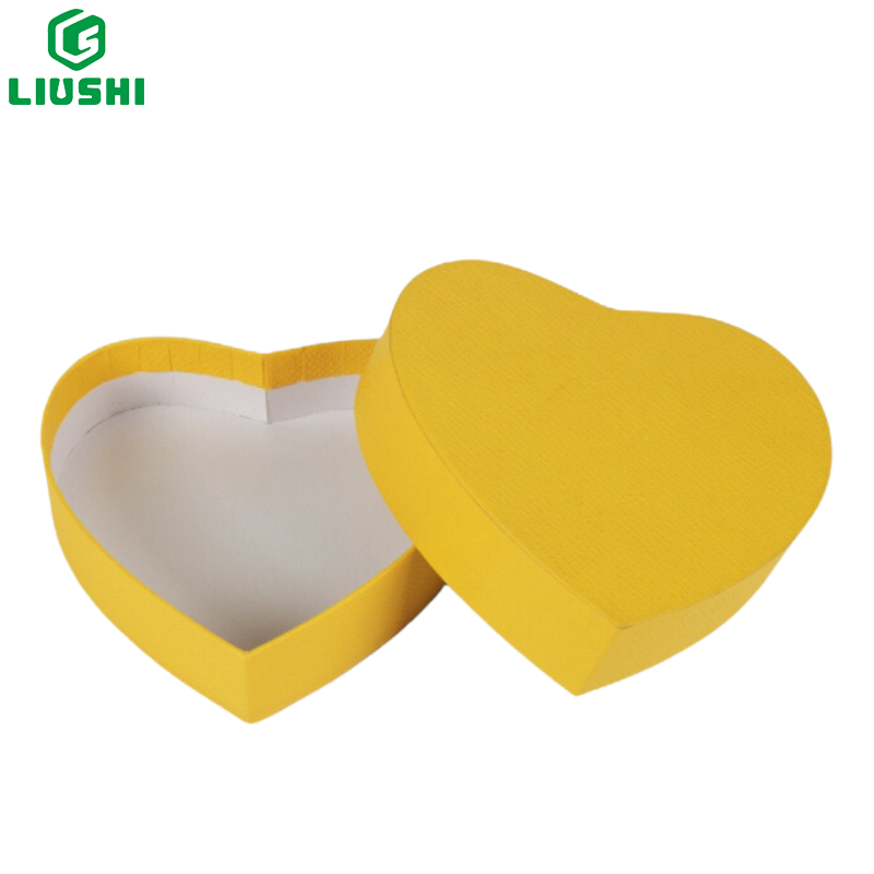 Hearted Shaped Gift Box Cardboard Paper Packaging For Chocolate