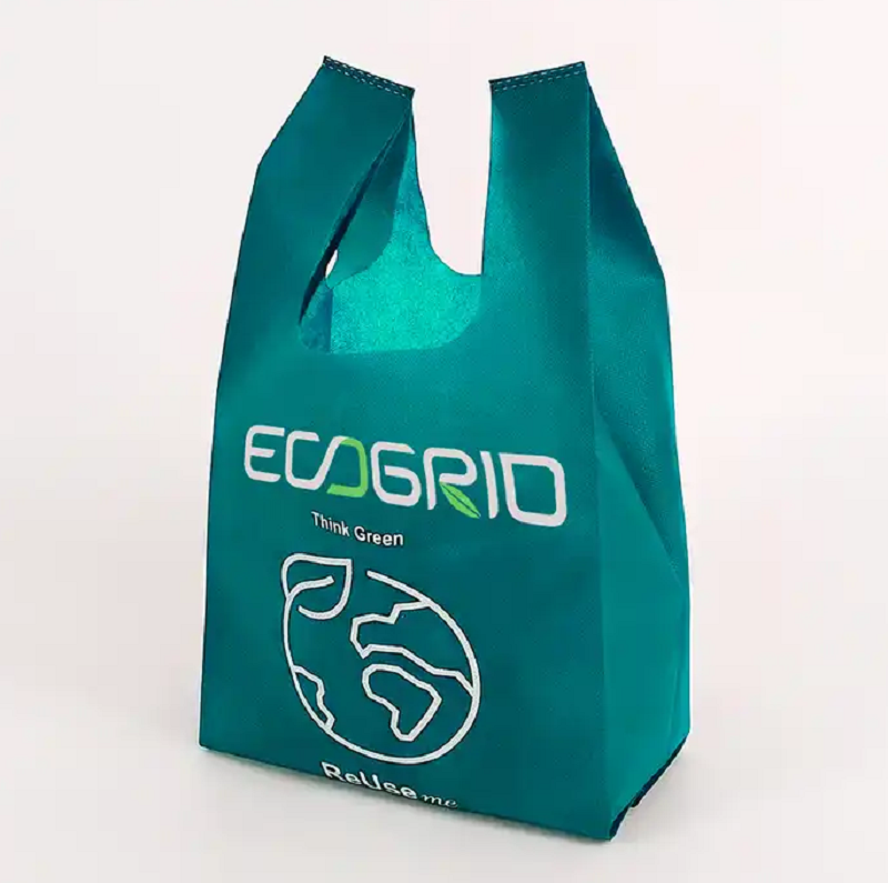  Ekologický netkaný vysekávací supermarket Opakovaně použitelné potravinářské oblečení Tričko Nákupní taška 