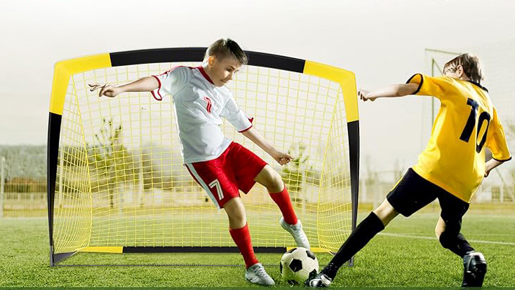  Red de fútbol con balón de fútbol 