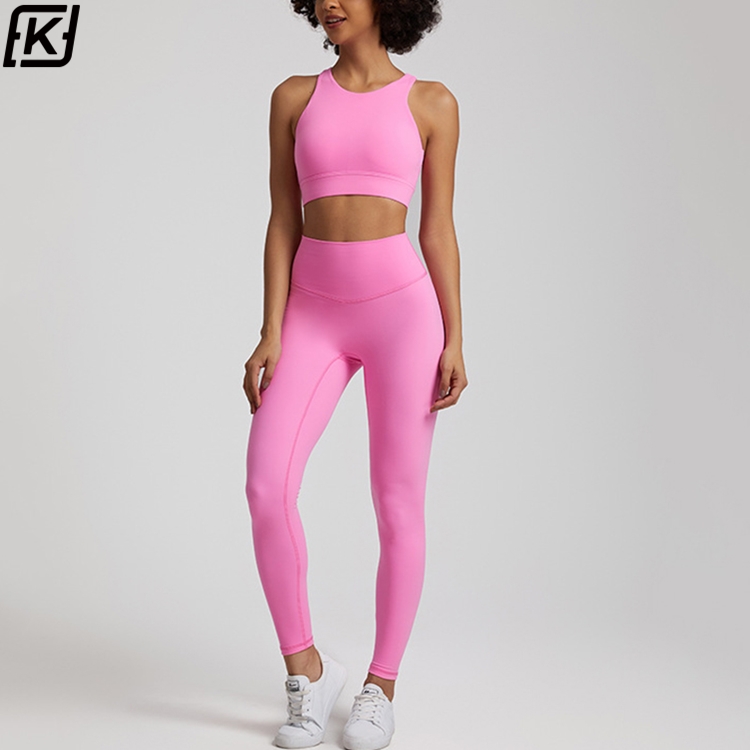 Women high neck slim fit sports bra with high waist leggings set