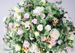 Timeless Elegance: Artificial Flowers Bloom in Wedding Decor Trends