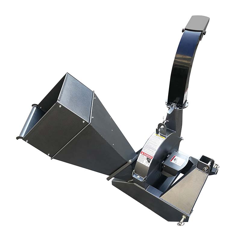 TRACTOR WOOD CHIPPER