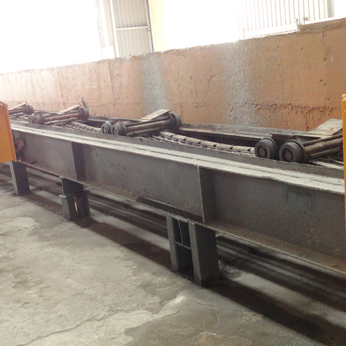 Vertical chain conveyor