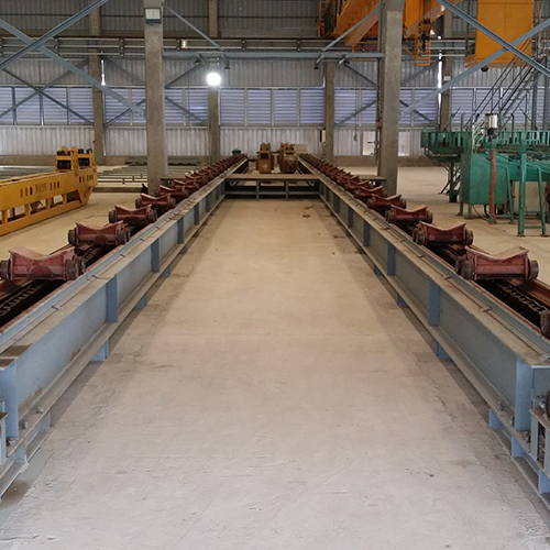 Vertical chain conveyor