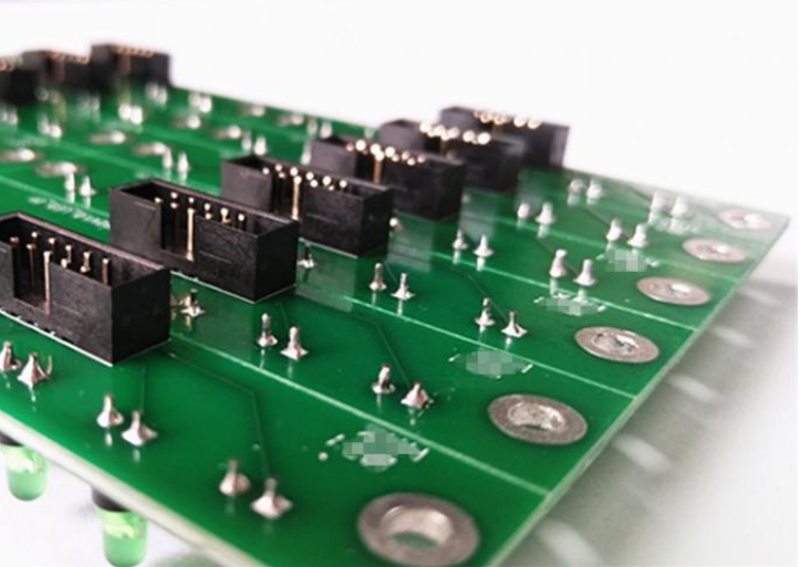  Conjunto de placa PCB SMT con iluminación LED de máscara de soldadura verde con serigrafía blanca 