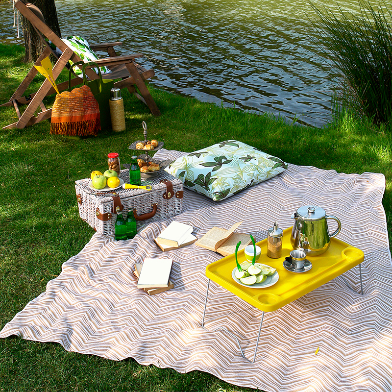 All Season Universal Portable Foldable Picnic Blanket