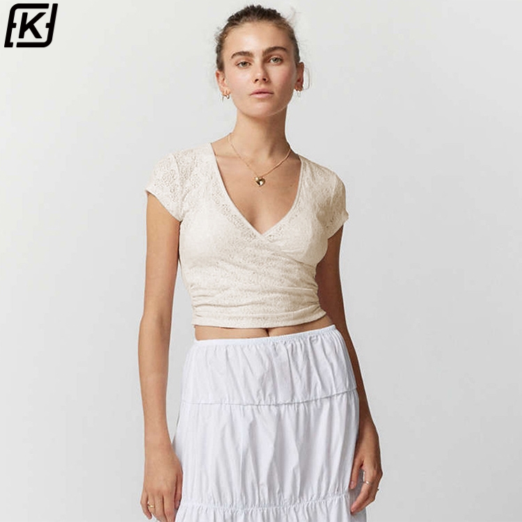 Fashionable outfit: How can ladies match clothes to show better effects