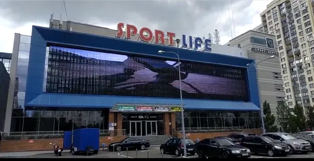 Outdoor Fixed-IP65 Transparent Led Mesh Screen