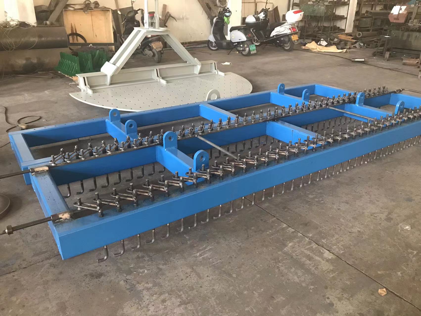 Lead plate hanger for lead acid battery plate pasting machine lead electrolysis machine system