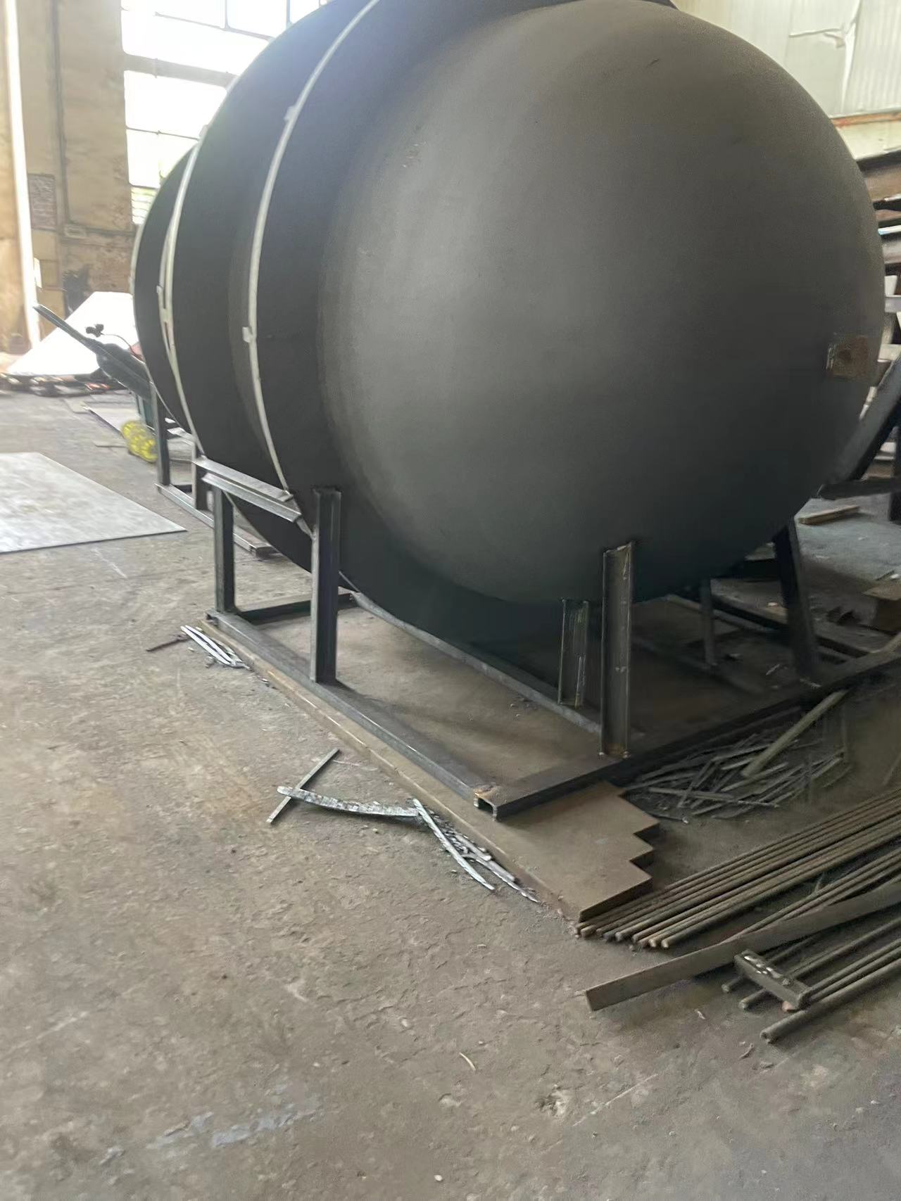 customized size of lead refining kettle for smelting scrap lead battery metal recycle 