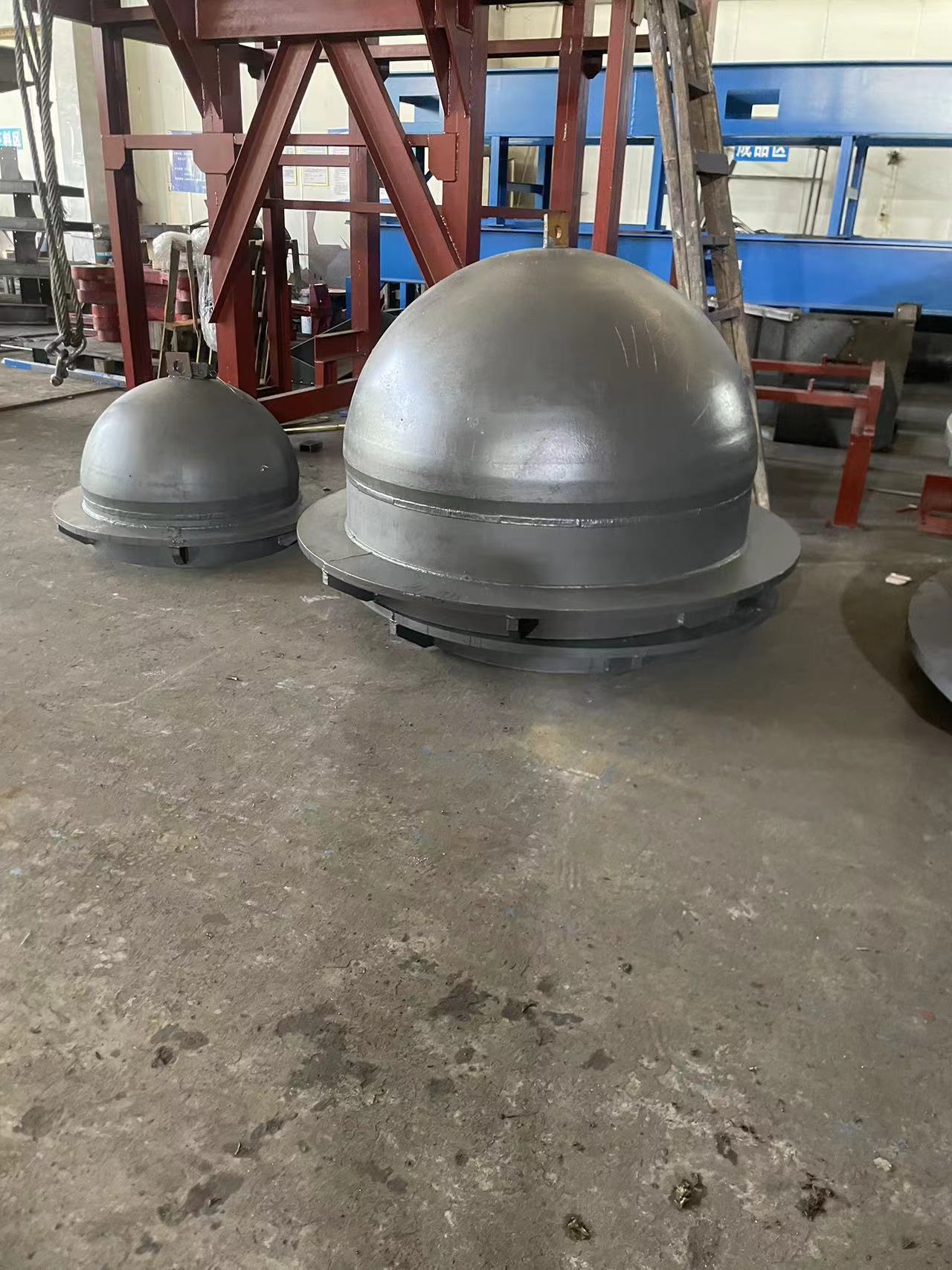 customized size of lead production smelting pot for car scrap lead battery metal recycling equipment